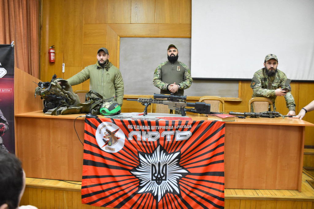 photo_2025-11-18_11-47-19